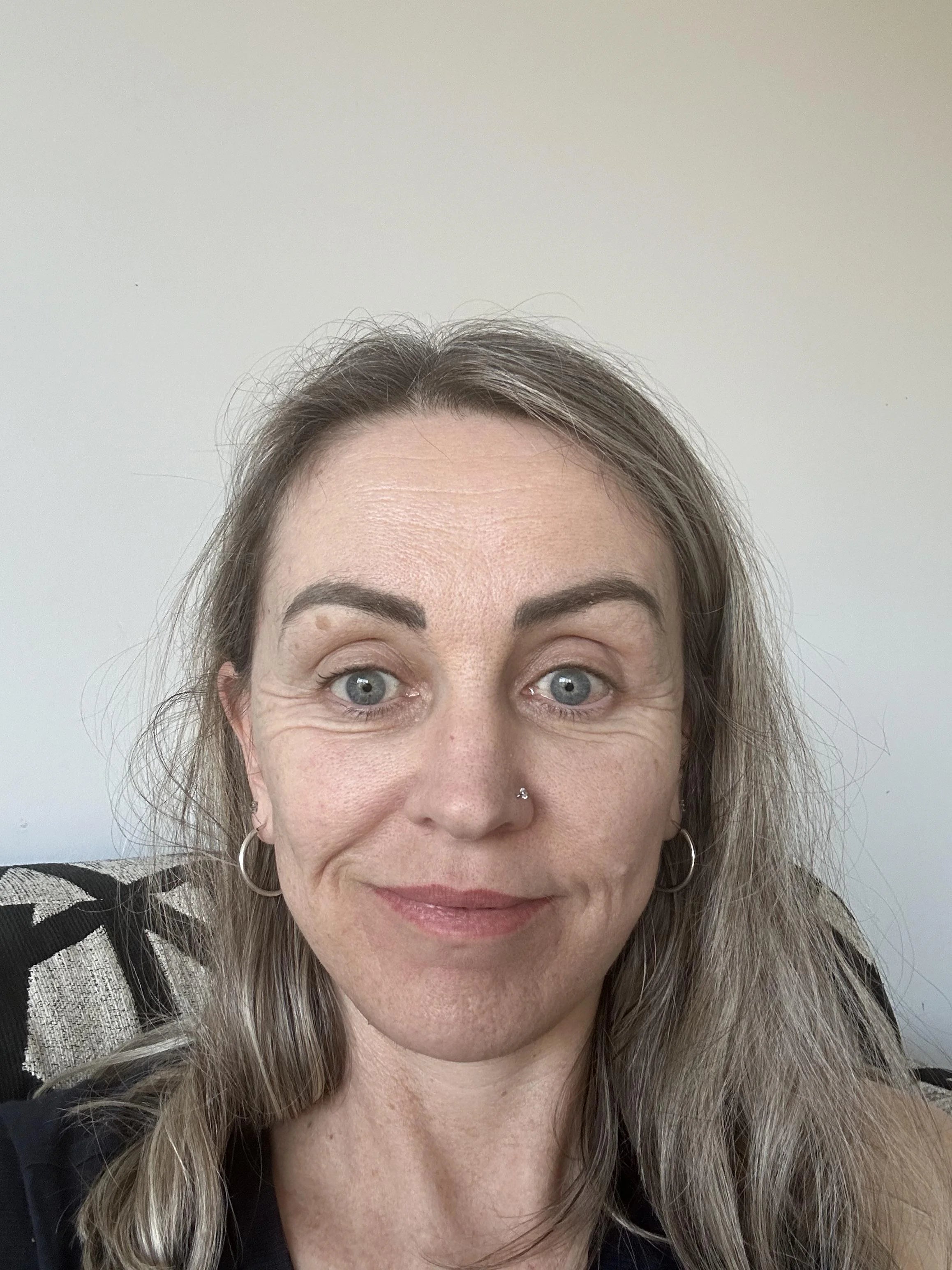 files/help-a-lazy-middle-aged-woman-with-easy-hairstyling-v0-lusgq4t2moqd1.webp